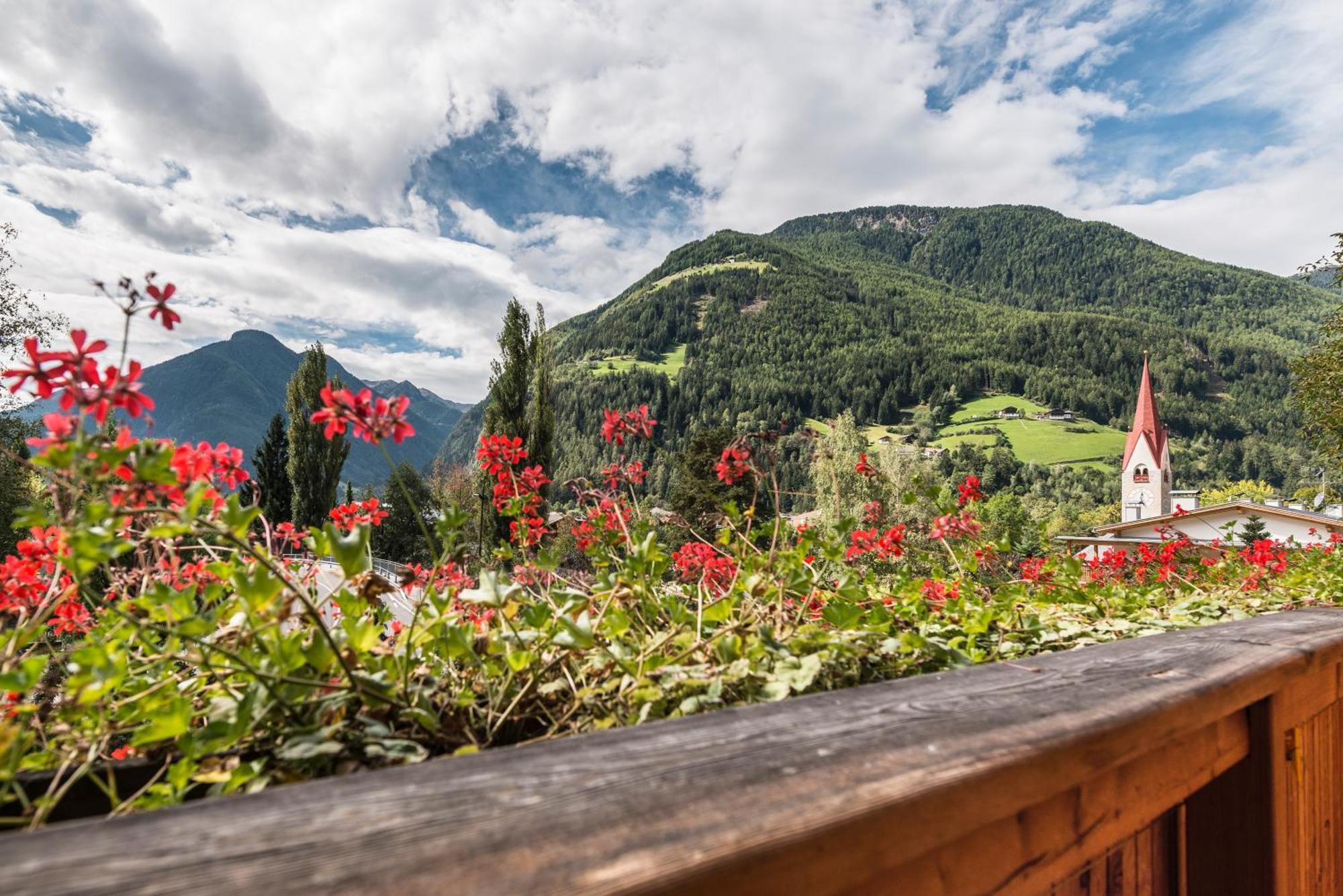 Naturresidenz Mair Zu Hof กัมโปตูเรส ภายนอก รูปภาพ